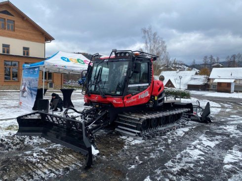 PistenBully 100 EU5